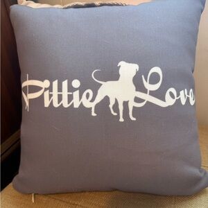 Gray 'Pittie Love' Throw Pillow